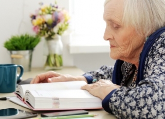 Старческая деменция: причины и симптомы